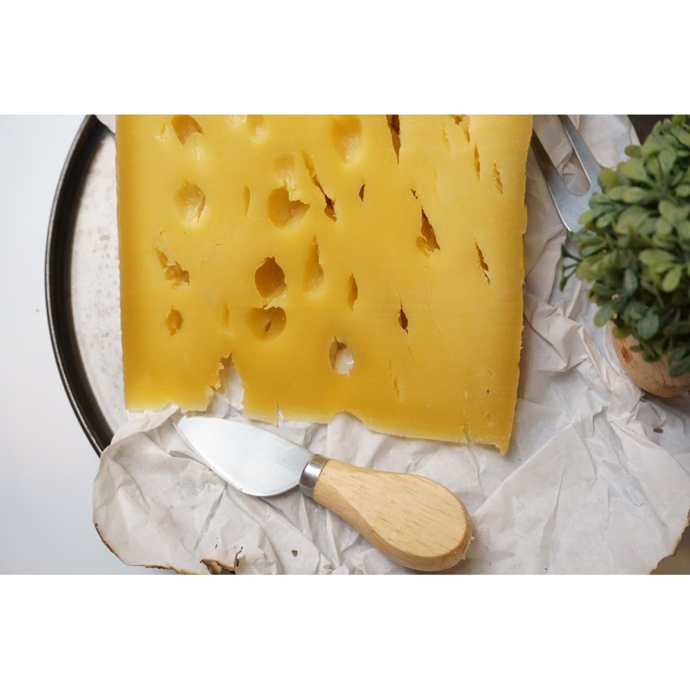 Koçulu Çiftliği Kars Gravyer Peyniri 500 Gr